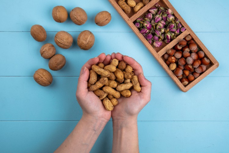 9 أنواع من المكسرات تساعدك على خسارة الوزن بسرعة!